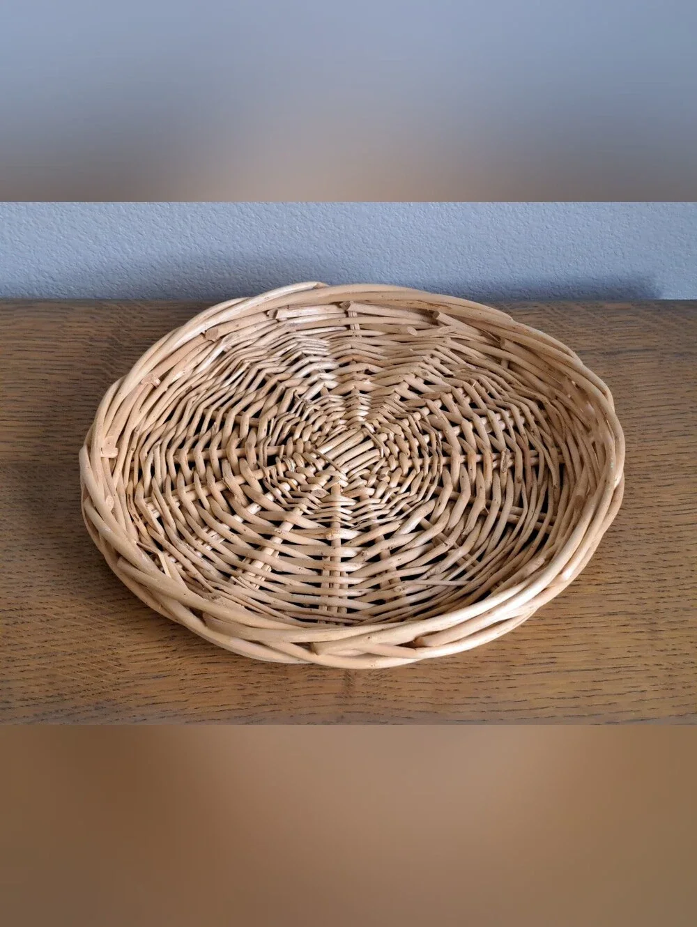 Chunky Round Wicker Tray 14